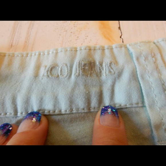 NWOT- ZCO Jeans Light aqua stretch shorts 7 - Picture 4 of 5